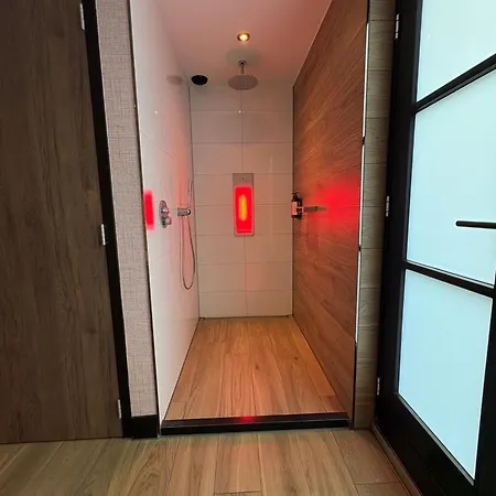 吉尔泽蒂尔堡凡德瓦克酒店 酒店 吉尔泽