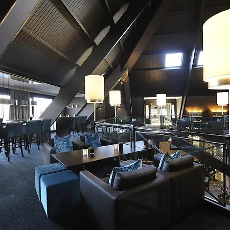 ファン デル ファルク ヒルゼ ティルブルフ 4* Gilze